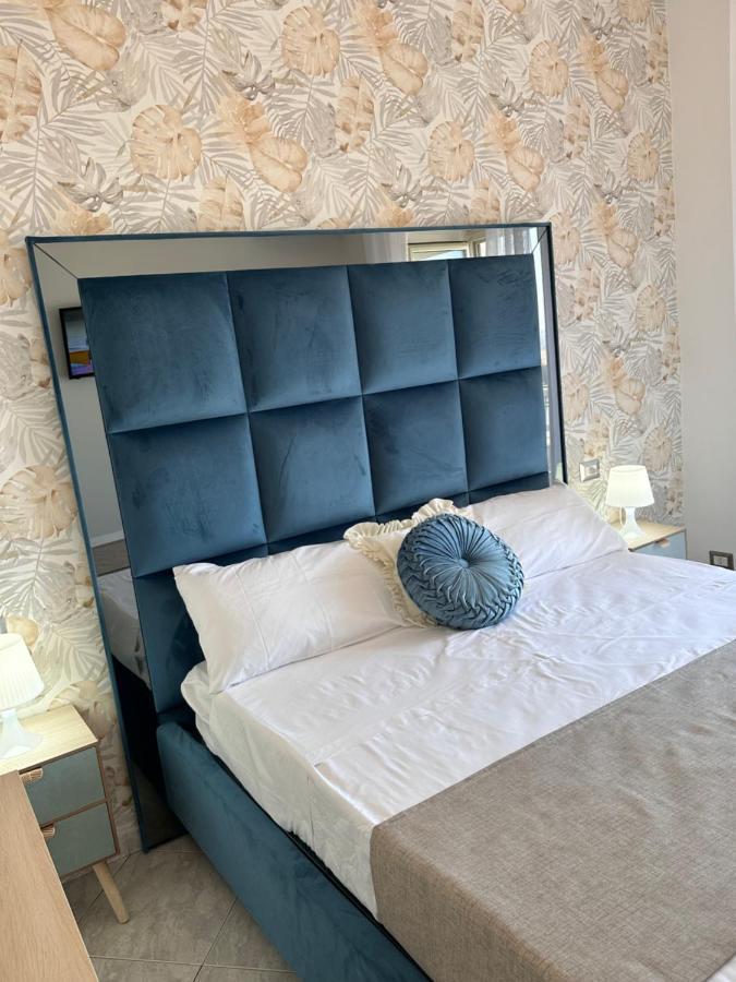 Airport Seaview Rooms Naples Exterior photo